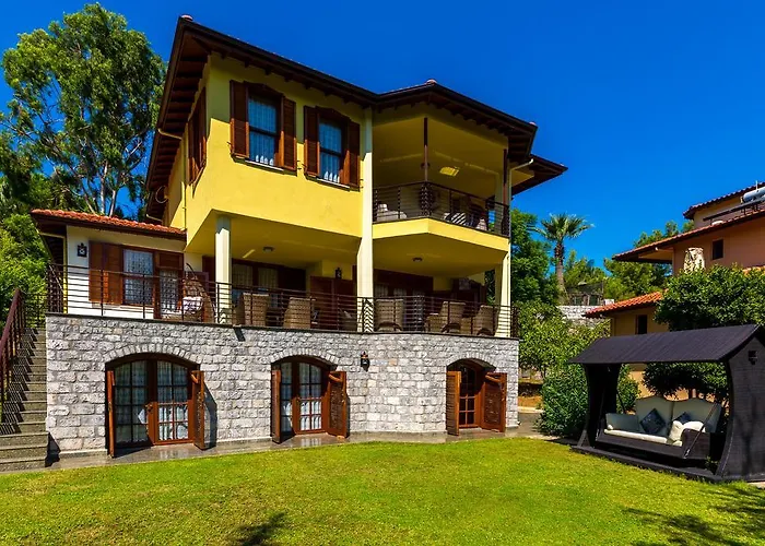 Marmaris Holiday Villas 马尔马里斯